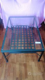 Tavolino da salotto in metallo e vetro