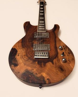 Chitarra elettrica con top in albicocco