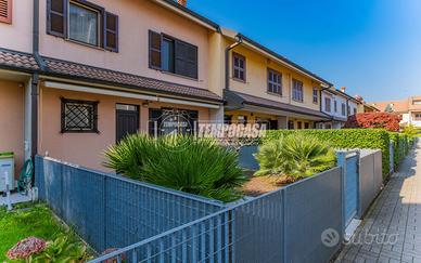 VILLA 4 LIVELLI A SCHIERA CON GIARDINO DOPPIO TERR