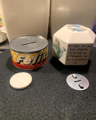 Salvadanai 1980: Wedgwood e Felix cat (singoli)