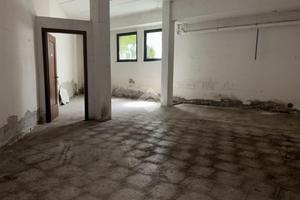 MAGAZZINO A VILLAFRANCA DI VERONA