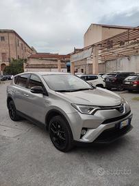 TOYOTA RAV4 4ª serie - 2018