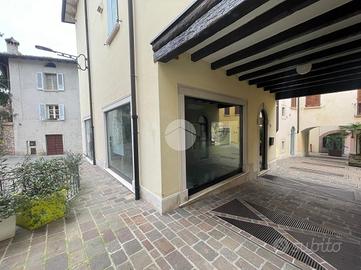 UFFICIO A DESENZANO DEL GARDA