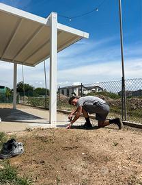 Giovane artigiano edile