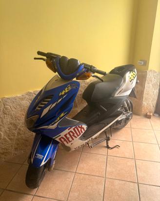 AEROX VERSIONE LIMITATA UFFICIALE VALENTINO ROSSI