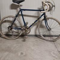 bicicletta corsa ragazzo 