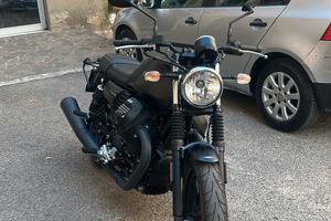Moto Guzzi V7 III