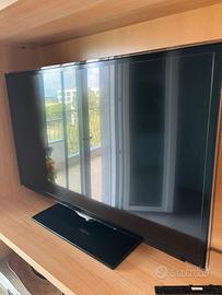 TV Samsung 32 pollici con macchie