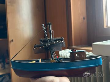 Modellino barca a vela artigianale