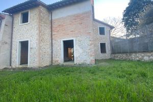 CASA SEMINDIPENDENTE A ACQUASPARTA