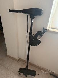 Fuoribordo elettrico con batteria