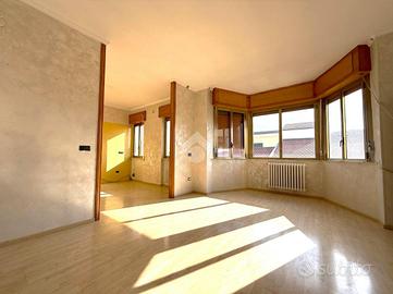 4 LOCALI A SAN GIOVANNI ROTONDO