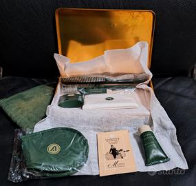 Wellcome kit Alitalia 1° classe anni '70 in latta