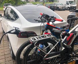 Tesla model Y dual motor con gancio traino 06/23