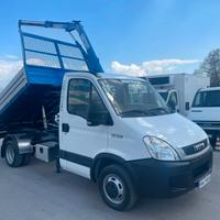 Iveco daily 35 c 13 ribaltabile con gru effer 1500