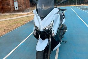 Xmax 400