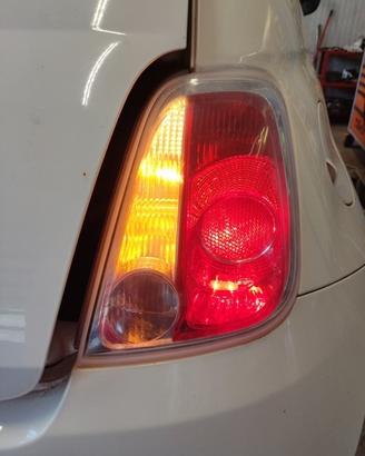 Fanale posteriore destro FIAT 500 del 2011