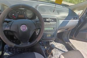 auto con motore rigenerato vista e piaciuta