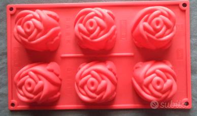 Stampo per 6 dolci a forma di rosa in silicone