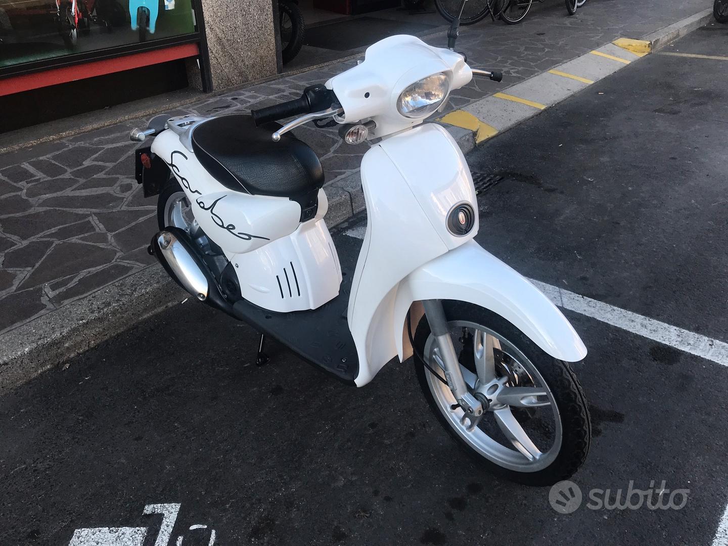 Subito - Molari Moto Cattolica - Aprilia Scarabeo Street 50 Bianco (52) - Moto  e Scooter In vendita a Rimini