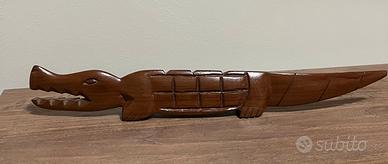 Soprammobile in legno coccodrillo