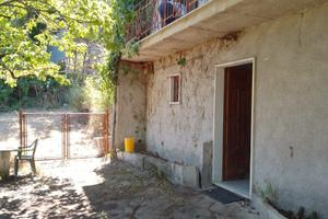 Casale rustico in aperta campagna