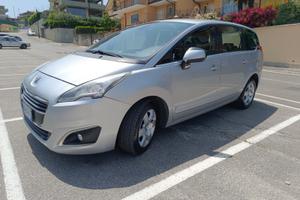 PEUGEOT 5008 1ª serie