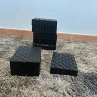 Tamponi neri resistenti da 8cm e 4cm di spessore