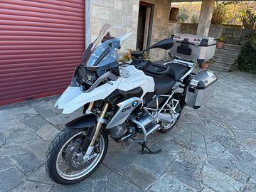 BMW r 1200 GS Lc con 30.000 km