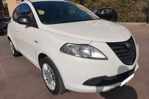 LANCIA YPSLON 1.3 MLTJ CATENA SOSTITUITA GARANZIA