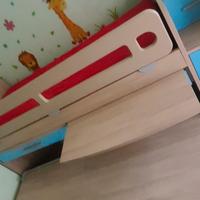 cameretta con doppio letto e scaletta