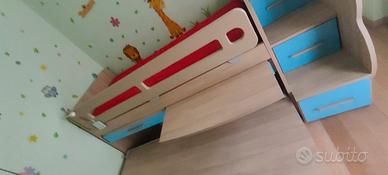 cameretta con doppio letto e scaletta