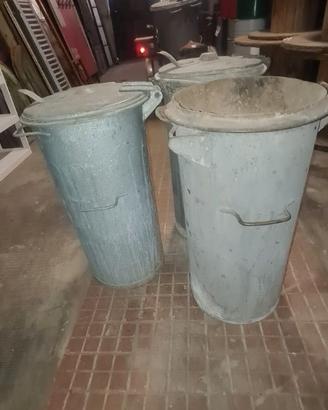 Bidoni di latta vintage