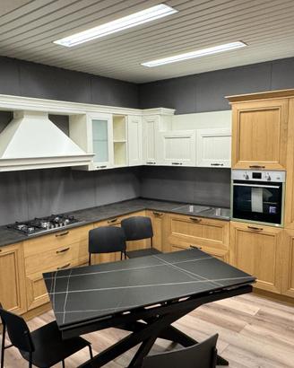 Cucina Mobilegno con anta in massello