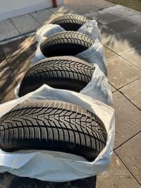 4 Pneumatici invernali Hankook 255/55 R18 104V