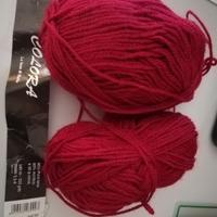 gomitoli rosso bordeaux lana acrilico