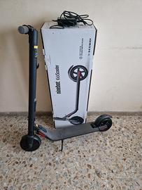 Monopattino ES2 SEGWAY 