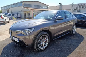 Alfa Romeo Stelvio 2.2 t Business Q4 210cv auto my