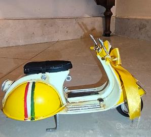 VESPA 125 Modellino in ferro ARTIGIANALE