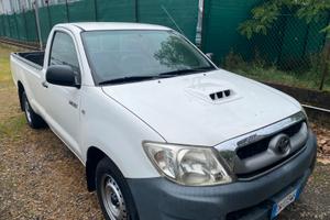 Toyota Hilux 2.4 td