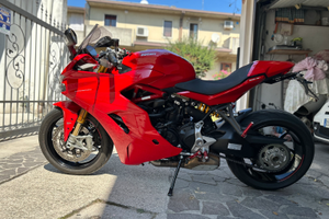 Ducati supersport 939