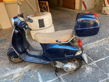 Piaggio Vespa 150 LX - 2012
