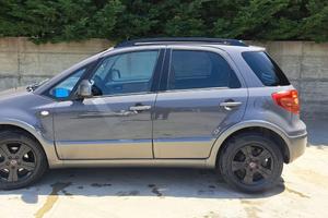 FIAT SEDICI 4×4