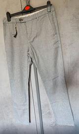 Pantaloni casual Zara