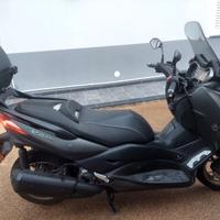 Yamaha X Max 300