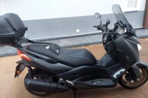 Yamaha X Max 300