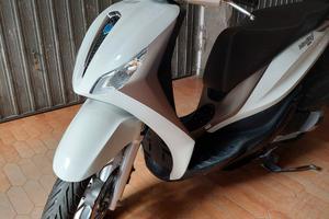 Piaggio Medley 125 - 2024