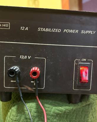 Alimentatore stabilizzato 12 A