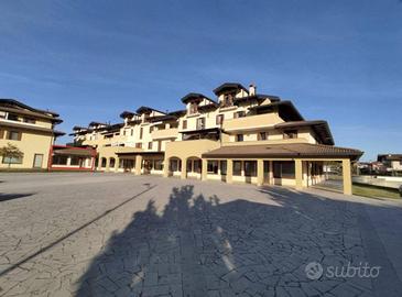 Immobile in asta di 282 m² con 1 locale e box auto