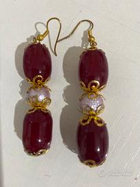 Orecchini pendenti bordeaux